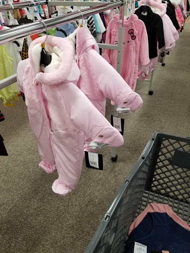 Clothing Store «Burlington Coat Factory», reviews and photos, 24 Wayne Hills Mall, Wayne, NJ 07470, USA