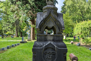 Lone Fir Cemetery