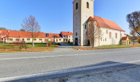 Kostel Nejsvětější Trojice Vladislav u Třebíče