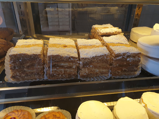 Marcianos Cakes