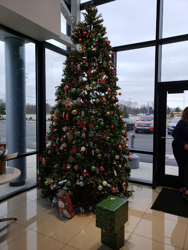 Auto Repair Shop «Summit Place Kia East», reviews and photos, 44900 N Gratiot Ave, Charter Twp of Clinton, MI 48036, USA