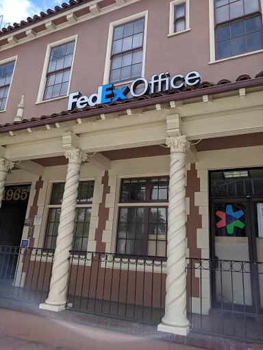 Print Shop «FedEx Office Print & Ship Center», reviews and photos, 1967 Market St, San Francisco, CA 94103, USA