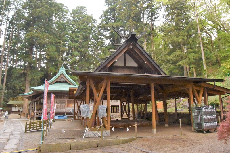 全国泣き相撲土俵(三熊野神社)