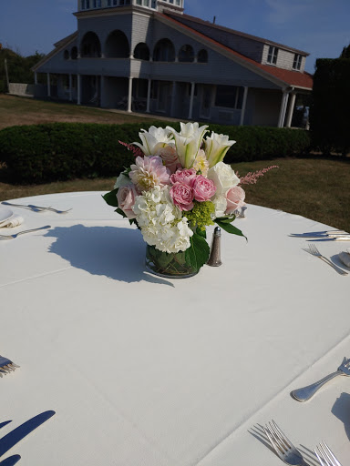 Florist «Flowers by Darlene/North Shore Fruit Baskets», reviews and photos, 130 Canal St, Salem, MA 01970, USA