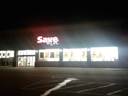 Grocery Store «Save-A-Lot», reviews and photos, 27155 Greenfield Rd, Southfield, MI 48076, USA
