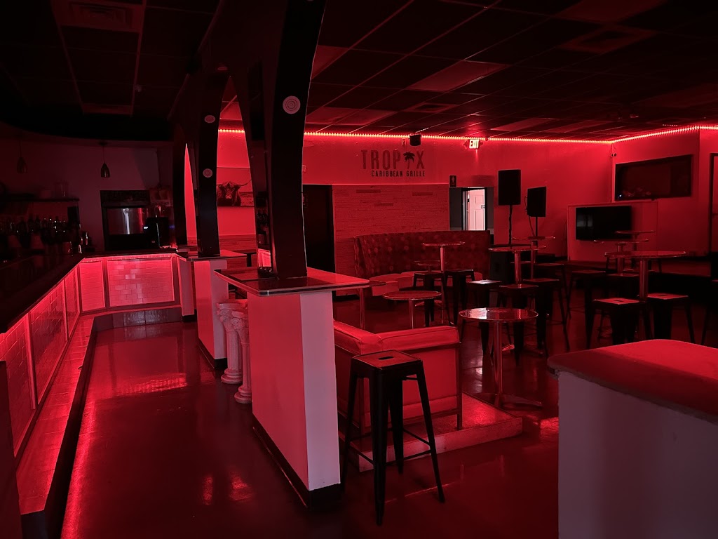 Tropix Ultra Lounge 06705