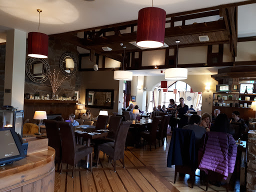 Davis' Restaurant & Yeats Tavern