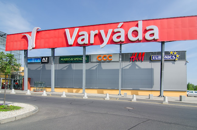 https://www.cewe.cz/prodejna/cewe-fotolab-karlovy-vary-oc-varyada.html?cref=om_seo_gmb_gmb-profile_4860_x