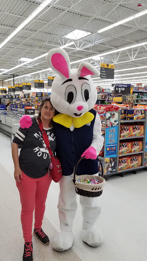 Shopping Mall «Highlands Square Shopping Center», reviews and photos, 250 Highlands Square Dr, Hendersonville, NC 28792, USA