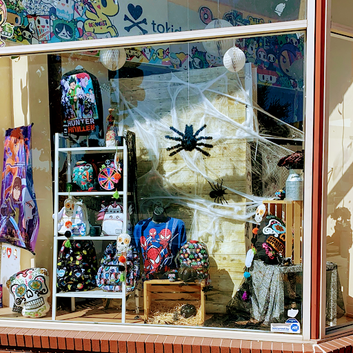 Gift Shop «Puff Monkey Pop Culture Shop», reviews and photos, 427 S Myrtle Ave, Monrovia, CA 91016, USA