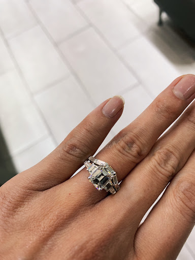Diamond Dealer «David & Sons Fine Jewelers», reviews and photos, 4485 La Jolla Village Dr F4, San Diego, CA 92122, USA