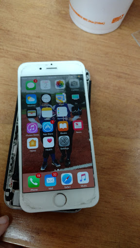 Mobile Phone Repair Shop «Mobile Rescue Tech Repair», reviews and photos, 641 Queen St, Southington, CT 06489, USA