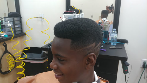 Barber Shop «Clipperhandz Barbershop and Salon», reviews and photos, 939 15th Pl, Vero Beach, FL 32960, USA