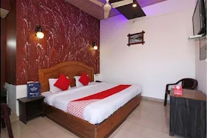 OYO 36242 Park View Hotel & Marriage Point image