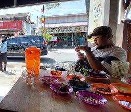 RUMAH MAKAN TUAH SAKATO photo