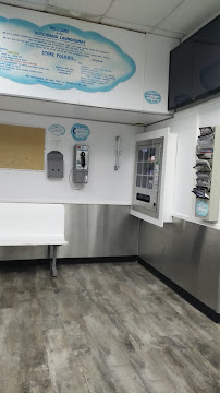 King Bubble aka Dutch-Maid Laundromat - Photo 4 - Car repair in Poughkeepsie, NY, Poughkeepsie