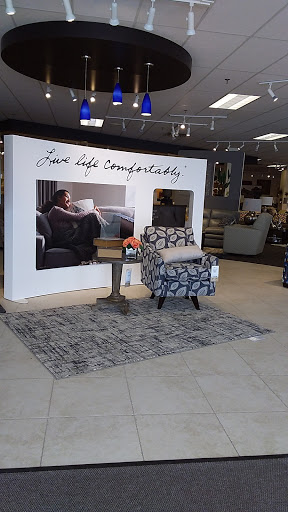 Furniture Store «La-Z-Boy Furniture Galleries», reviews and photos, 110 Faunce Corner Mall Rd, North Dartmouth, MA 02747, USA