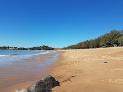 Photo de Eimeo Beach avec rivage droit, long