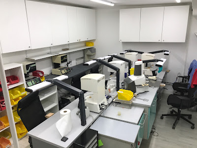 Laboratoire Alexandre Vadel à Paris