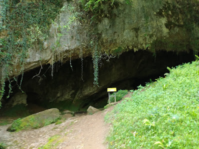 Cueva Del Valle Bo. la Torre, 22, 39860 Rasines, Cantabria, España