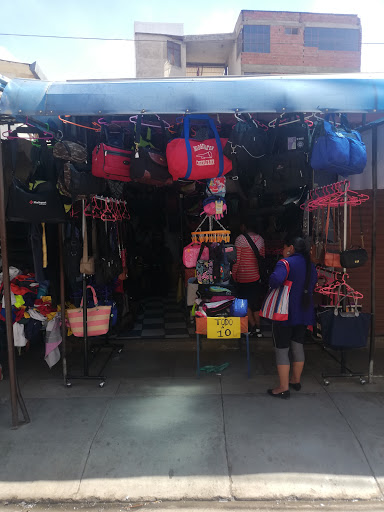 Tienda de mochilas y otros productos'G & D'