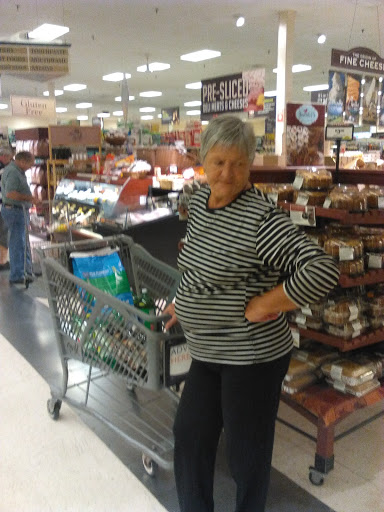 Supermarket «Big Y», reviews and photos, 802 Williams St, Longmeadow, MA 01106, USA