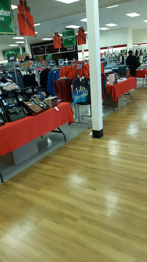 Department Store «T.J. Maxx», reviews and photos, 92 Cluff Crossing Rd, Salem, NH 03079, USA
