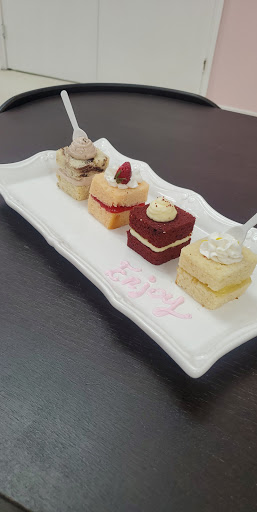 Bakery «The Exclusive Cake Shop», reviews and photos, 7015 Bandera Rd #14, San Antonio, TX 78238, USA