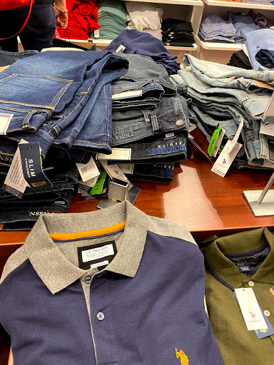 Tiendas para comprar polos hombre Orlando