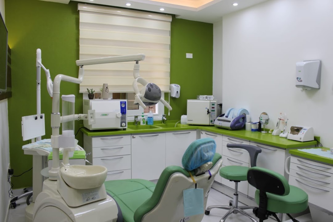 Dental hub center