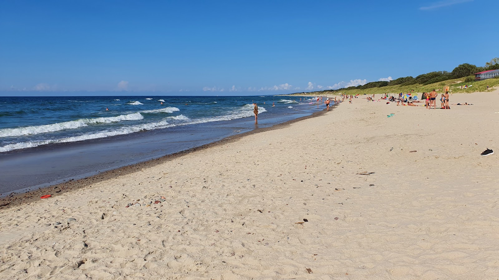 Foto di Moryachka beach con una superficie del sabbia luminosa