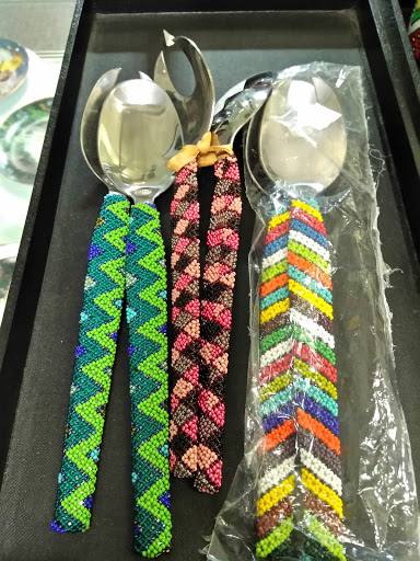 Thrift Store «Thrift 2 Gift», reviews and photos, 900 E Chatham St, Cary, NC 27511, USA