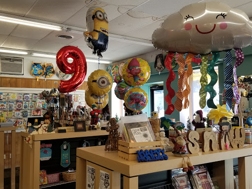 Florist «Balloons Flowers & Gifts», reviews and photos, 102 W Main St, Gas City, IN 46933, USA
