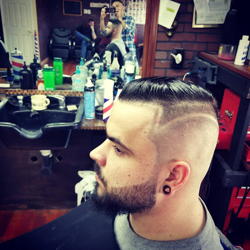 Barber Shop «Lebanon Rd Barber Shop», reviews and photos, 14864 Lebanon Rd, Old Hickory, TN 37138, USA