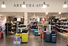 Arthur & Aston Poitiers
