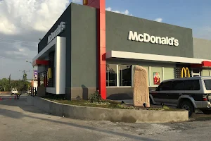 McDonald's Petén image