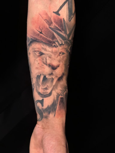Explore man tattoo sleeve ideas, creative tattoo ideas in Kansas City, available at Waldos Darkside Tattoo
