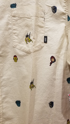 Shoe Store «Vans», reviews and photos, 28 E Colorado Blvd, Pasadena, CA 91105, USA