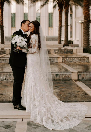 Bridal Shop «A Closet Full of Dresses», reviews and photos, 1249 N Greenfield Rd, Mesa, AZ 85205, USA