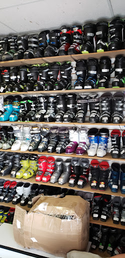 Sporting Goods Store «Play It Again Sports», reviews and photos, 15 S Main St, West Hartford, CT 06107, USA