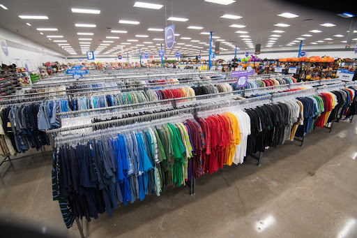 Thrift Store «Yuma Frontage Goodwill Retail Store & Donation Center», reviews and photos