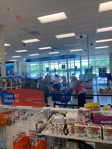 Clothing Store «Ross Dress for Less», reviews and photos, 170 E Stacy Rd, Allen, TX 75002, USA