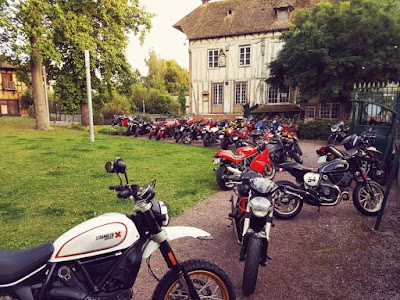 DUCATI ROUEN - DESMO ROUEN à Saint-Jean-du-Cardonnay