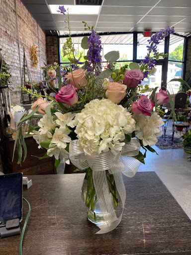Florist «The Rosebud Flowers», reviews and photos, 501 Main St, Beech Grove, IN 46107, USA