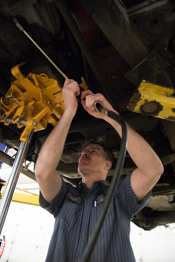 Auto Repair Shop «Silzer Auto Repair», reviews and photos, 3025 Douglas Ave, Des Moines, IA 50310, USA