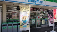 ファミリーマート 桑名駅前店