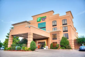 Holiday Inn Express & Suites Tyler South, an IHG Hotel image