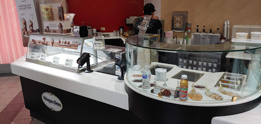 Shopping Mall «Lincolnwood Town Center», reviews and photos, 3333 Touhy Ave, Lincolnwood, IL 60712, USA