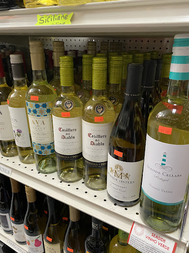 Liquor Store «Mz Wine & Spirits Inc», reviews and photos, 255 Bushwick Ave, Brooklyn, NY 11206, USA