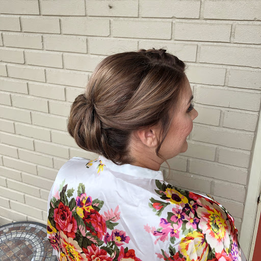 Beauty Salon «Color Bar Beauty Salon», reviews and photos, 519 N Mountain Rd, Harrisburg, PA 17112, USA